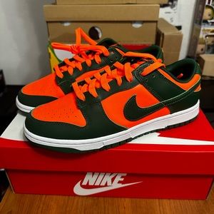 Nike Dunk Low Retro Miami Hurricanes Sneakers